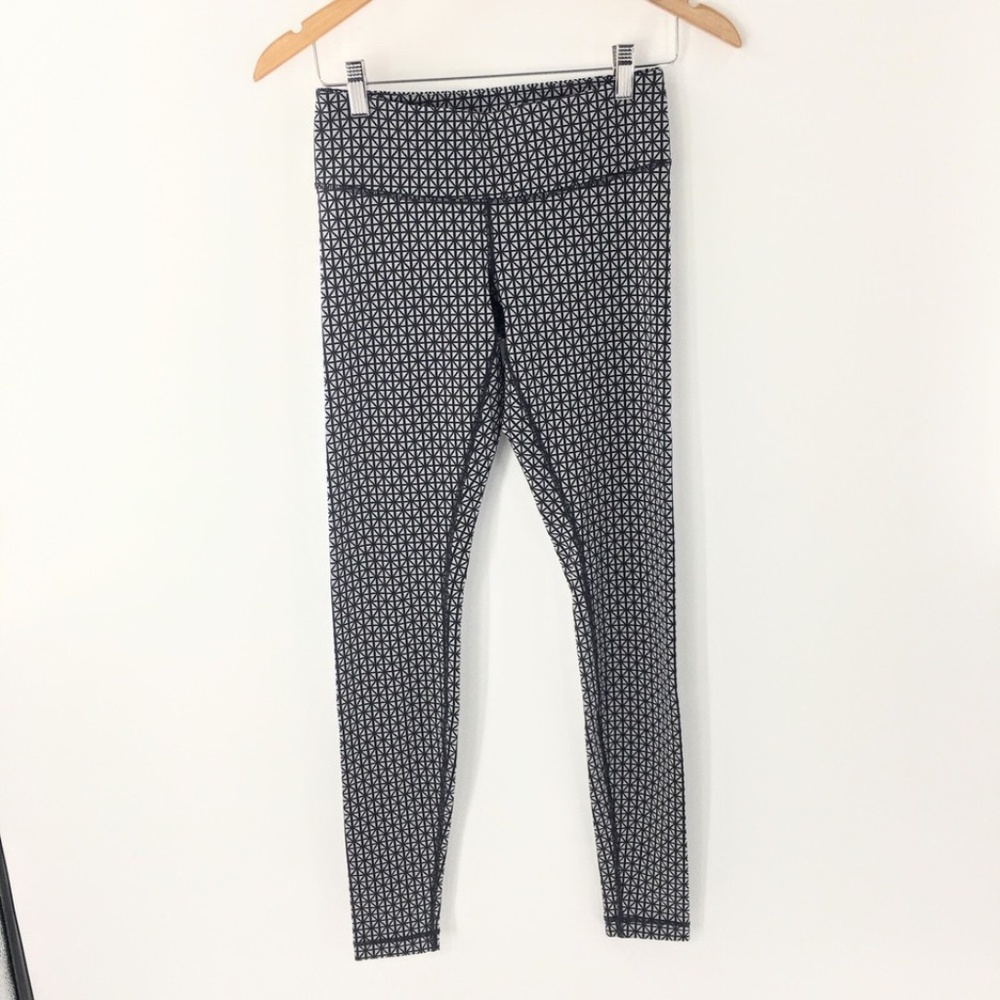 Lululemon Womens Full Length Leggings Mid Rise Gray Black Geometric Print Sz 4